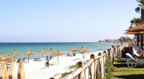 Folla aqua resort front mer